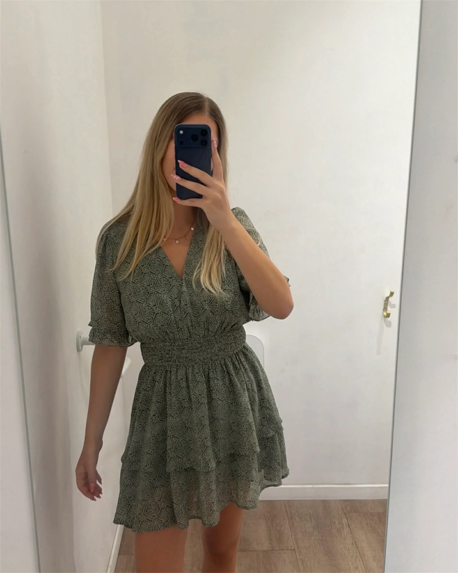 Robe CLOVER - Image 4
